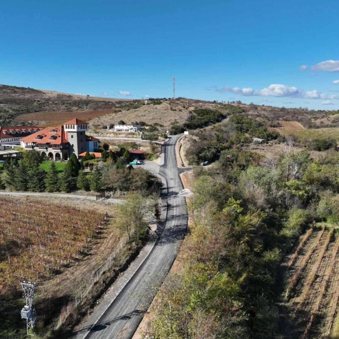 Popova Kula Hotel & Winery เดมีร์ คาเปีย ภายนอก รูปภาพ
